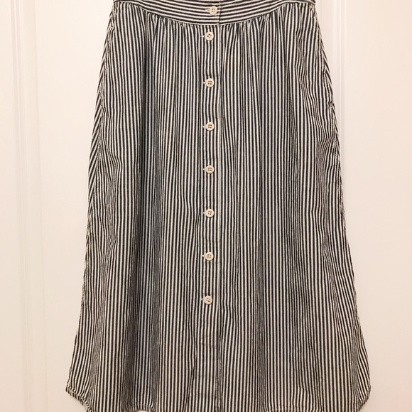 Madewell Dresses & Skirts - Madewell midi skirt